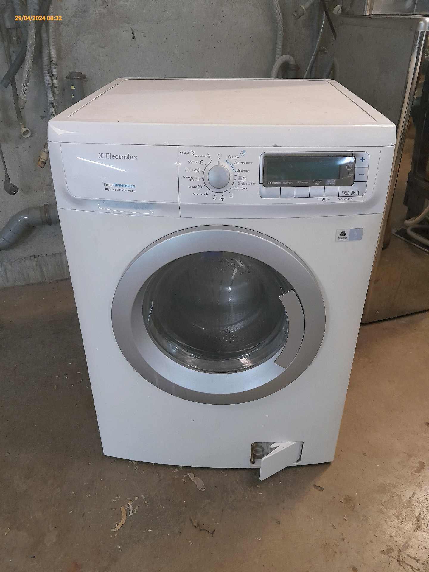 LAVE-LINGE ELECTROLUX 9KG – Prix: 70.000 Frs // GARANTIE 3 MOIS EN ATELIER – BL00003058